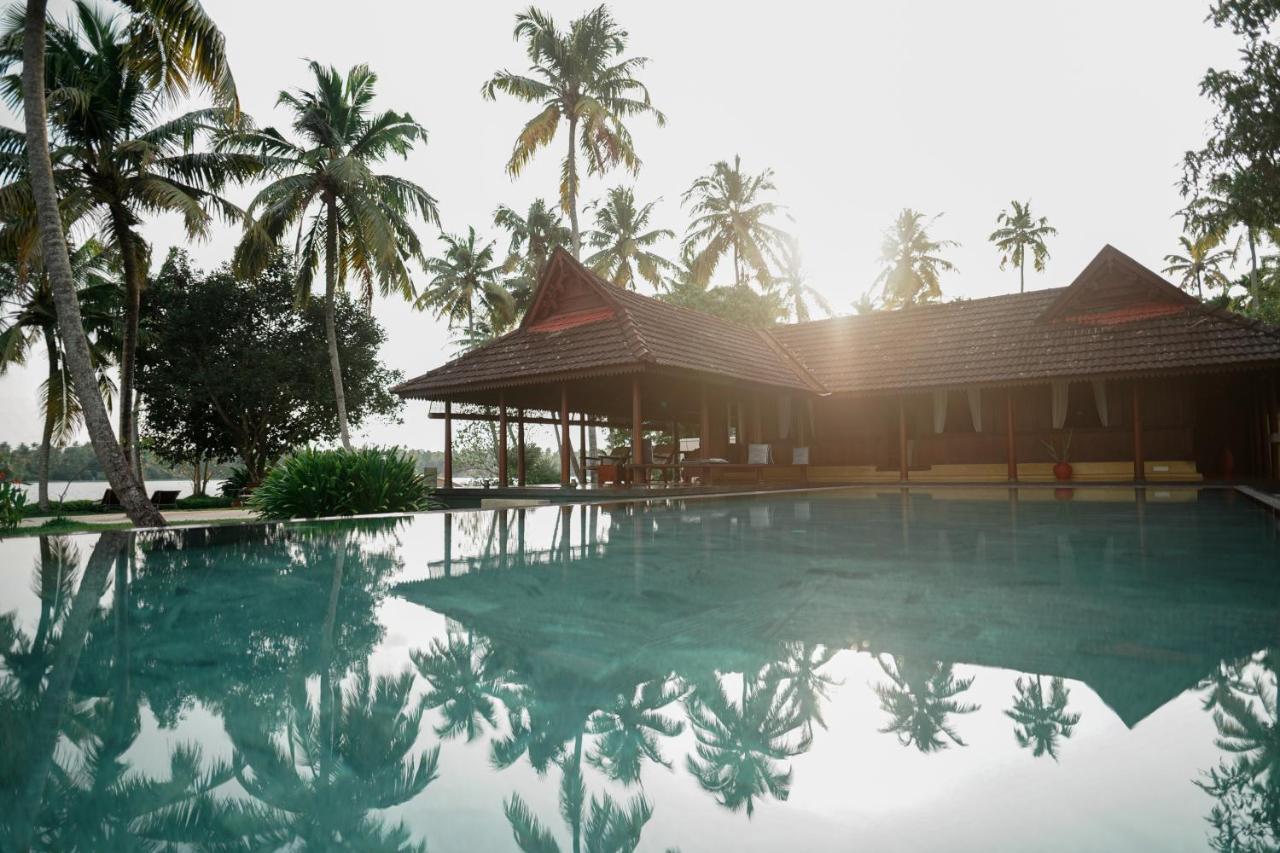 Vismaya Lake Heritage Turavūr Kültér fotó